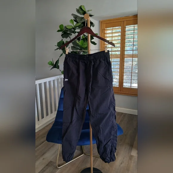 Patta Basic Nylon Padded Track Pants. Size L - Picture 3 of 11